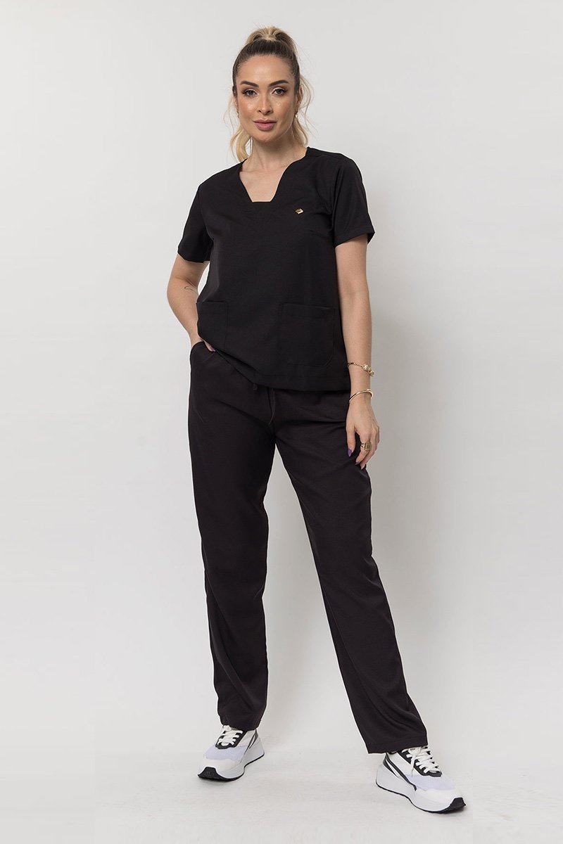 scrub feminino manga curta preto2
