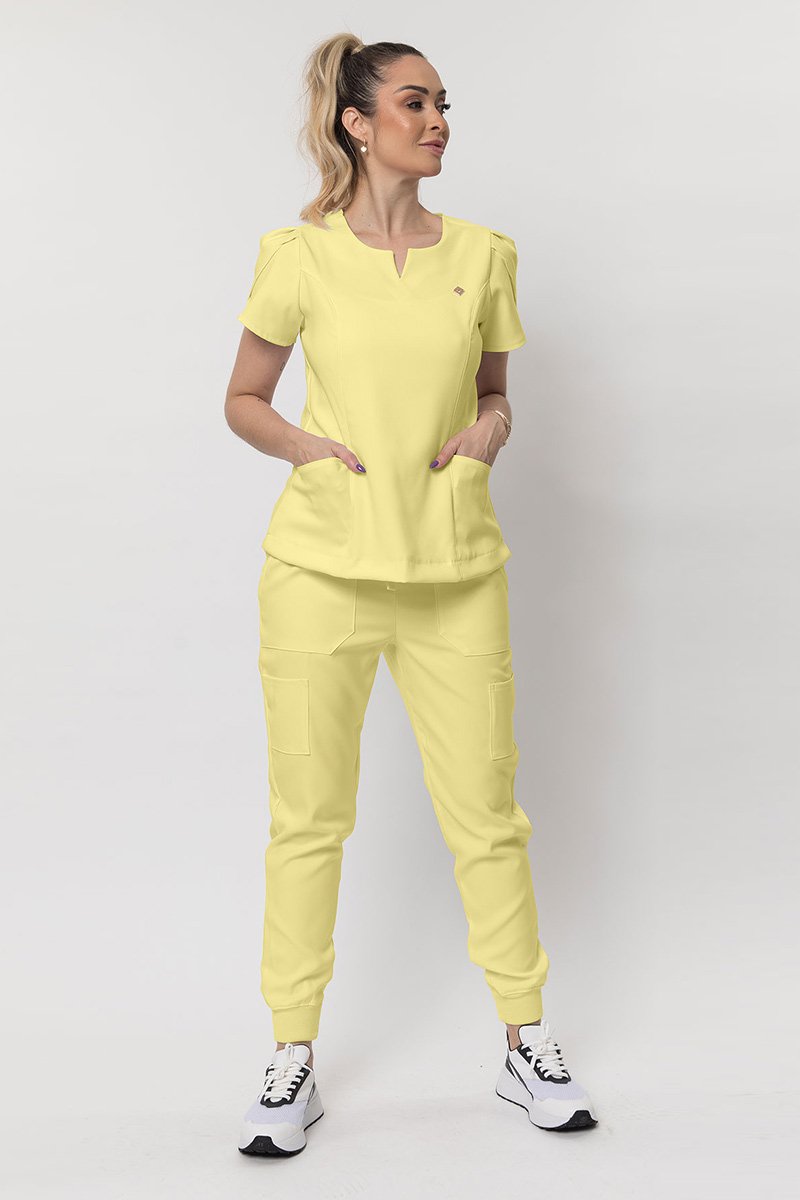 scrub feminino manga curta comfy amaralo 2